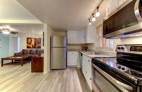 Siesta Key Apartment | The Ringling Beach House