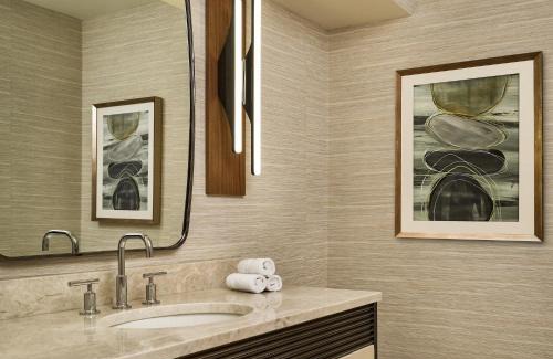 Downtown Denver Hotel | The Ritz-Carlton, Denver