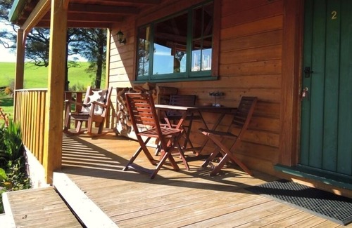 Ohakune Ski Chalet | The River Lodge - Chalet 2 with River View