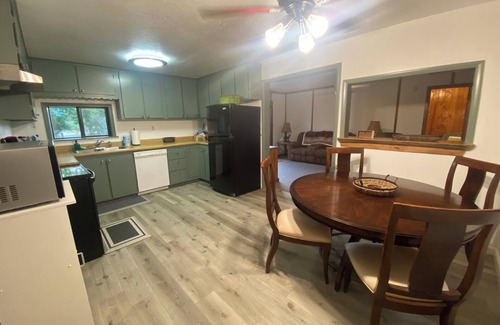 Plains Cottage | The River Retreat with WiFi in charming Plains. Located on the Clark Fork River