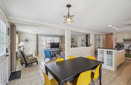 Martins Creek House | The Riverfront - King Suite/Fire Pit/River Access