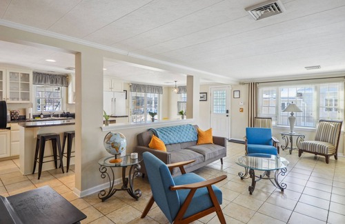 Martins Creek House | The Riverfront - King Suite/Fire Pit/River Access
