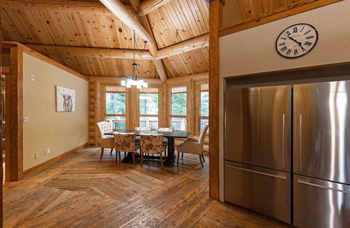 Missoula House | The Riverfront Lodge on the Blackfoot - Private beach!