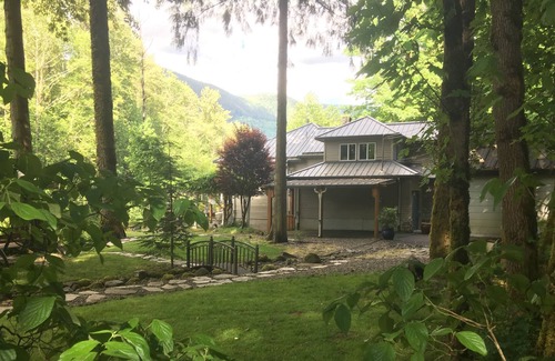 Brightwood House | The Riverhouse in Brightwood , 900 ft of riverfront on both sides. Very private.