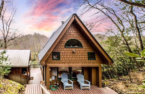 Blue Ridge Cabin | The Riverside Cabin!