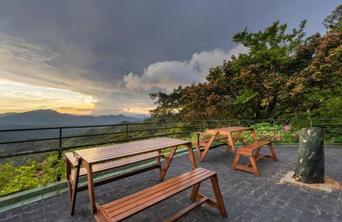 Rattota Resort | The Riverston Grand
