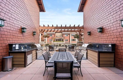 Coeur d'Alene Condo | The Riverstone Hub – Dining, Shopping & More!