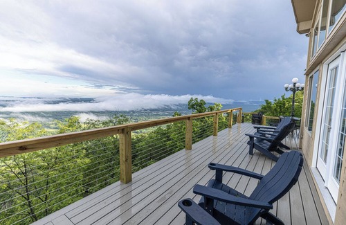 Lupton City House | The Rock House - Incredible views, dreamy, and spacious with 3 lofts and library