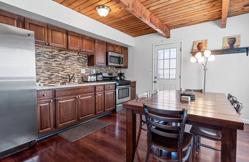 Big Bear City House | The Rock House - Smart TV, Fireplace, Fenced Yard, BBQ