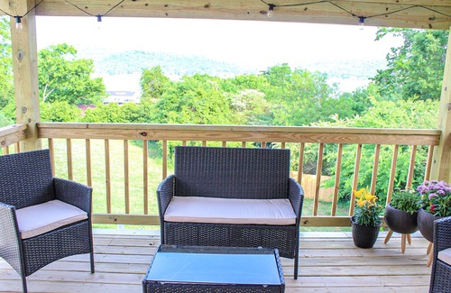 Guntersville Condo | The Rock Retreat at Lake Guntersville