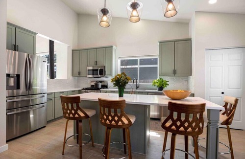 Flagstaff House | The Rock Trail House Modern+Renovated+EV charger near Grand Canyon
