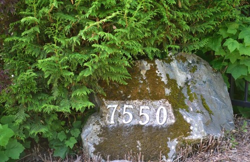 Harrison Hot Springs Bed & Breakfast | The Rockwell-Harrison Guest Lodge