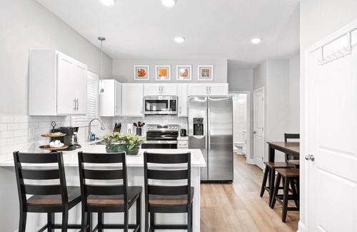 Clarksville House | The Rooftop Haven of Downtown (1012 Franklin St)