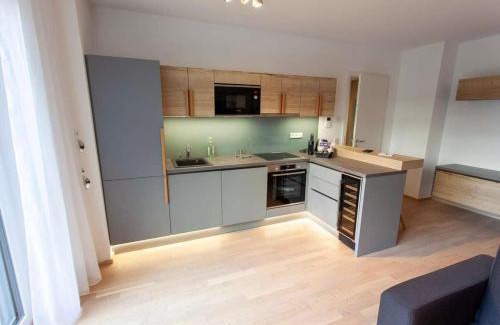 Regensburg Apartment | The Room