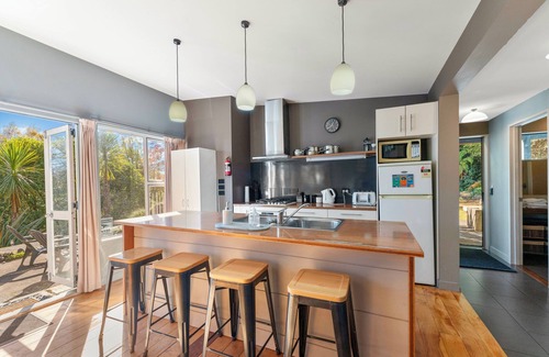 Turangi House | The Roost - Turangi Holiday Home