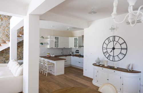 Sanza House | The Roots - Apartment 1