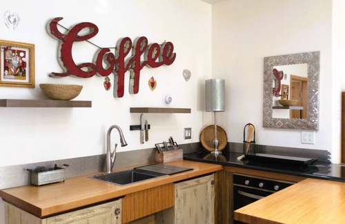Santa Fe House | The Rose Casita of Santa fe - A Gorgeous Studio Casita.