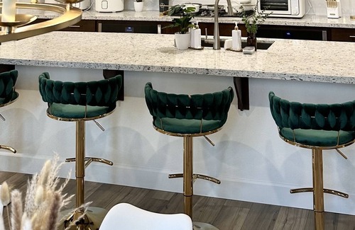 Roseville House | The Roseville Estate: A Luxurious Oasis for Your Family
