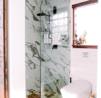 Fairview House | The Rosewood Cottage - Sauna, Soak, and Luxury