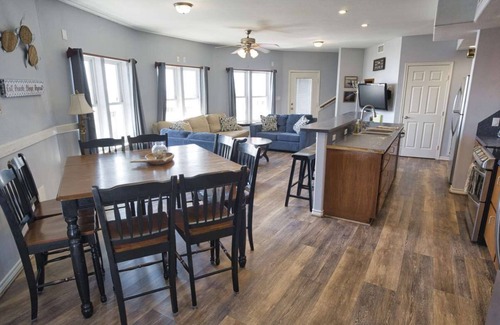 Cedar Lane House | THE ROUND HOUSE AT SARGENT BEACH AMAZING 360 DEGREE VIEWS