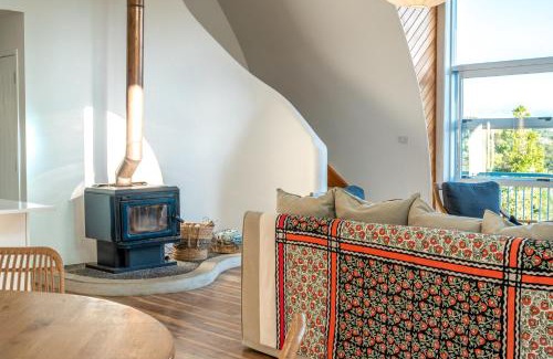 Surfdale House | The Round House