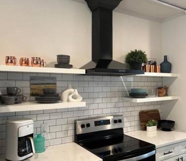 Pineville House | The Royal Haven