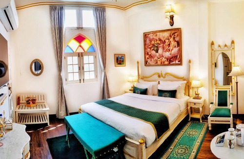 Jaipur Hotel | The Royal Hermitage