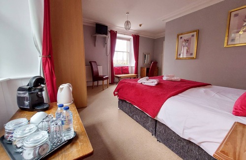 Helmsley Hotel | The Royal Oak Hotel