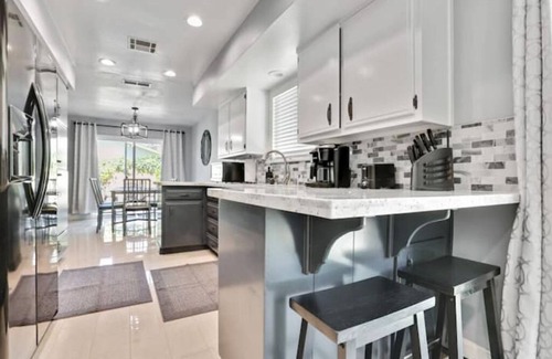 Visalia House | The Royal Oak Splash💦Sequoia Nat'l Park🌳 Lake🏔Mts