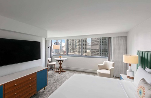 Downtown Chicago Hotel | The Royal Sonesta Chicago Downtown