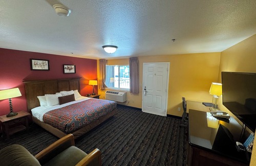 Port Angeles Hotel | The Royal Victorian Motel