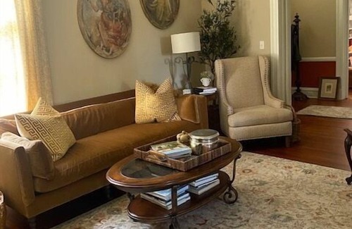 Laurel Bed & Breakfast | The Rumble Room, Jenny's Downtown Hideaway Bed and Breakfast-The Rumble Room