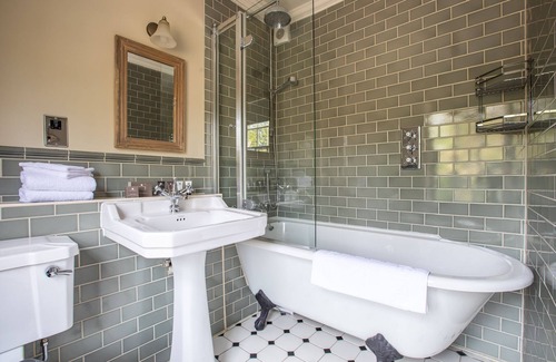 Mickleham Hotel | The Running Horses