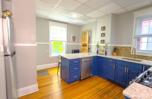 Albany Apartment | "The Rustic Home" - In the heart of Albany - 3 Bedroom - Sleeps 6