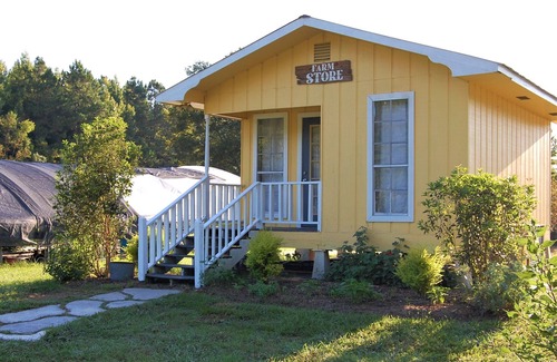Opelousas Apartment | The Rustic Retreat Studio