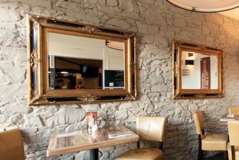 Galashiels Hotel | The Salmon Inn