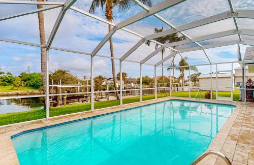 Gulf Cove House | The Salty Dog