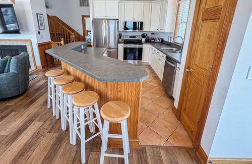 Carolina Dunes House | The Salty Lab - Beautiful Ocean & Sound views in this 5 BR "Dog Friendly" home!