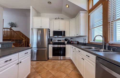 Carolina Dunes House | The Salty Lab - Beautiful Ocean & Sound views in this 5 BR "Dog Friendly" home!