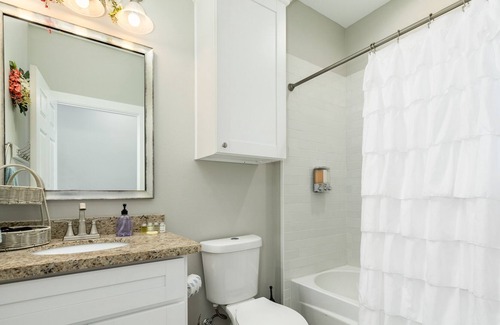 Pointe San Luis House | The Salty Rim: Island Casita close to beach and bay access!