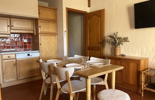 Le Lavandou Apartment | The Sand Apartment