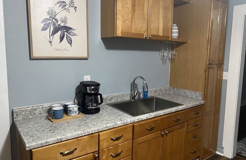 Guntersville House | The Sandpiper minutes away from Shoppes, state, parks, lakes, and downtown area.