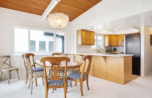 Pierpont Bay House | The Sandy Feet Retreat
