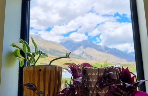 Glenorchy Cabin | The Santuary, spacious Tiny home nestled in the mountains