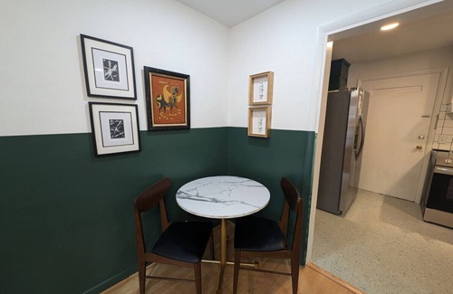 Columbia Apartment | The Scholar Suite | 1 King | Newly Renovated!
