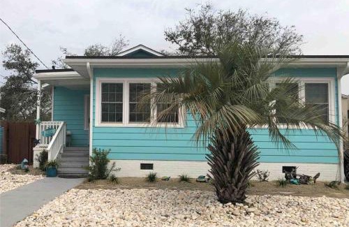 North Carolina Coast House | The Sea Shanty - Classic Beach Cottage
