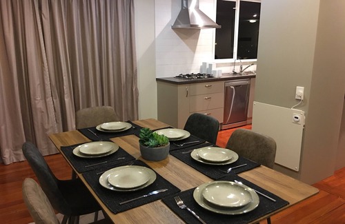 Oamaru House | The Sea View BnB