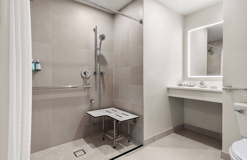 Atlantic City Hotel | The Seahaus Hotel, Atlantic City Boardwalk, a Tribute Portfolio Hotel