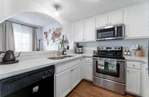 West Gateway Apartment | The Seaside Siesta