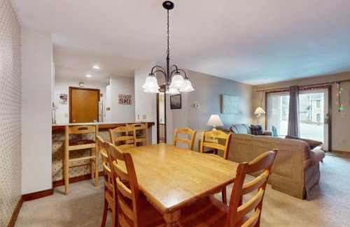 West Dover Apartment | The Seasons G17